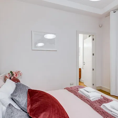 Bdc - The Platinum 2-bdr @spanish Steps *