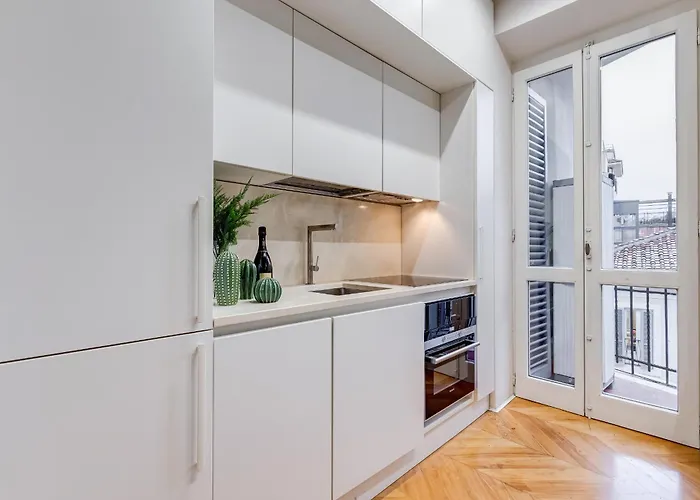 Bdc - The Platinum 2-bdr @spanish Steps