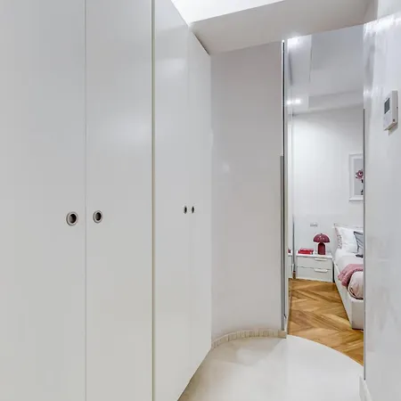 Bdc - The Platinum 2-bdr @spanish Steps Apartment