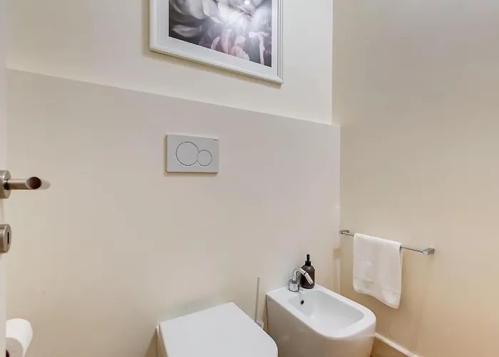 Bdc - The Platinum 2-bdr @spanish Steps