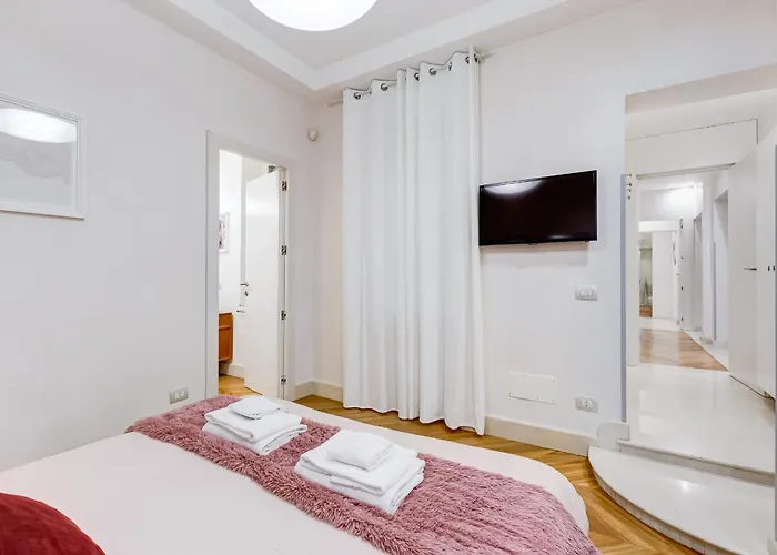 Bdc - The Platinum 2-bdr @spanish Steps Apartman Róma