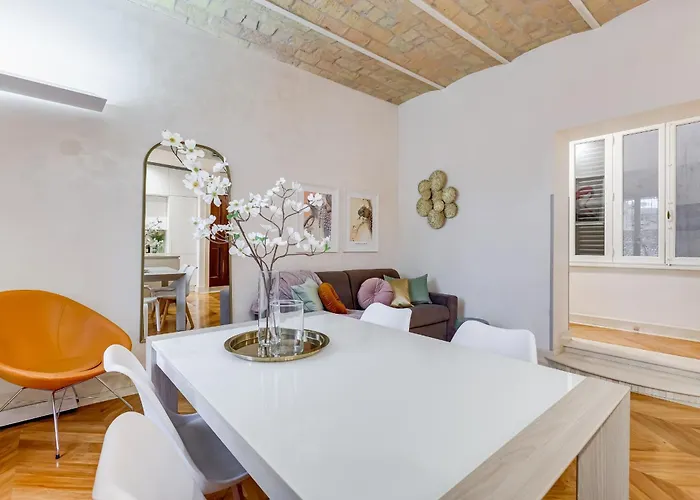 Bdc - The Platinum 2-bdr @spanish Steps *